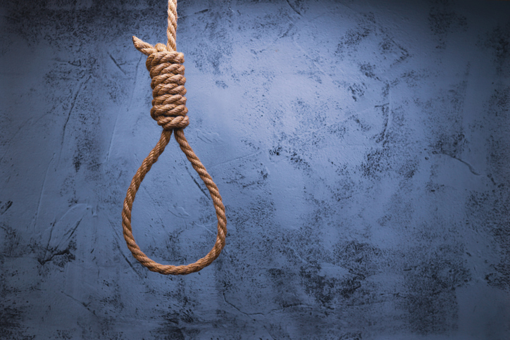 Gallows på grå bakgrunn