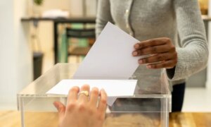 NAACP ber svarte tenåringer om å redde svarte stemmerett fordi generasjoner av voksne ikke klarte å beskytte dem