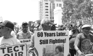 Samme Bridge New Fight: Thousands Rally etter at SCOTUS kutter svartes stemmerett