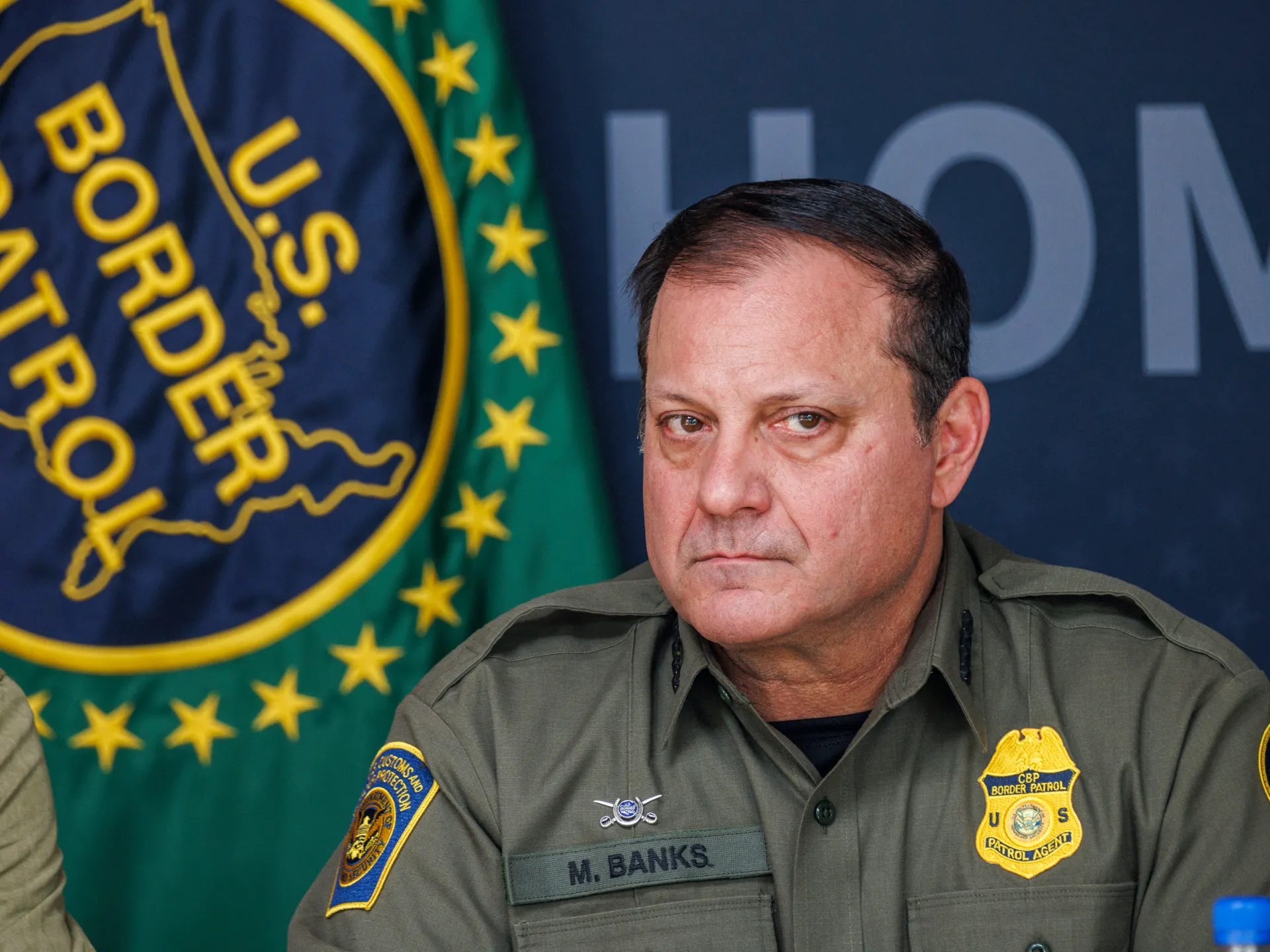 Grensepatruljesjef Mike Banks trekker seg i den siste Trump-innvandringen