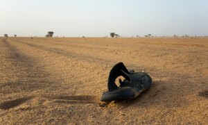 Minst 49 mennesker dør av tørste etter lastebilhavari i Niger-ørkenen