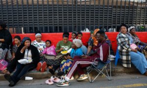 Sørafrikansk politi skjerper sikkerheten når antimigrantfristen nærmer seg