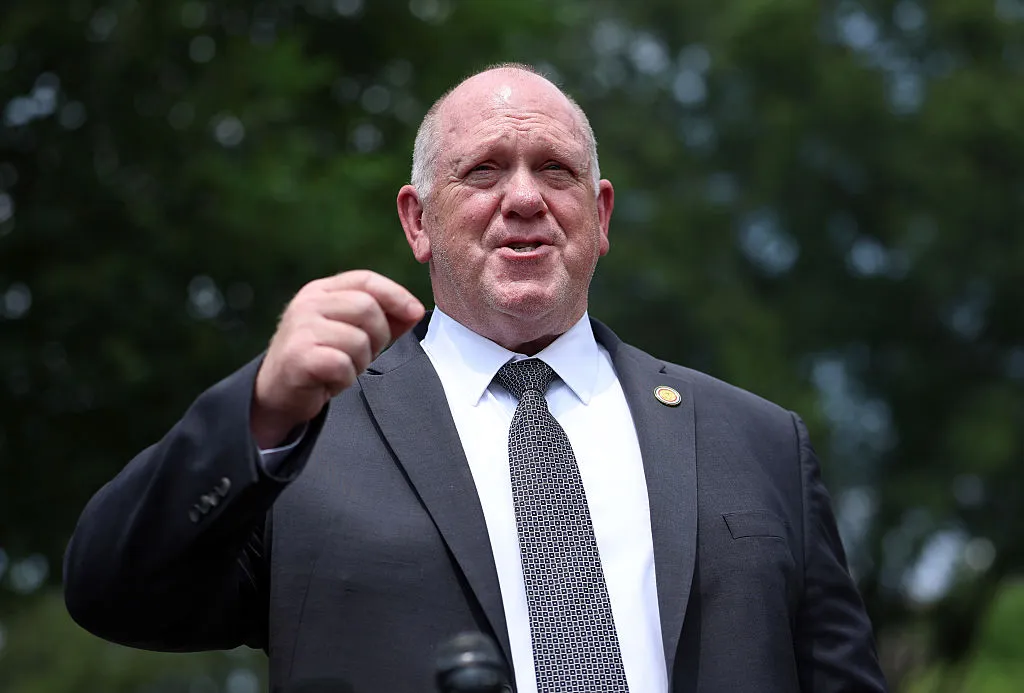 Tom Homan innrømmer "Det er et problem" hvis agenter ikke identifiserte seg til Lorenzo Salgado Araujo før de drepte ham