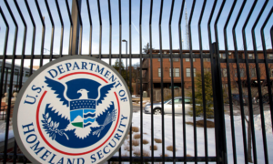 Amerikanske domstoler rydder vei for deportasjoner av borgere fra Sør-Sudan og Myanmar