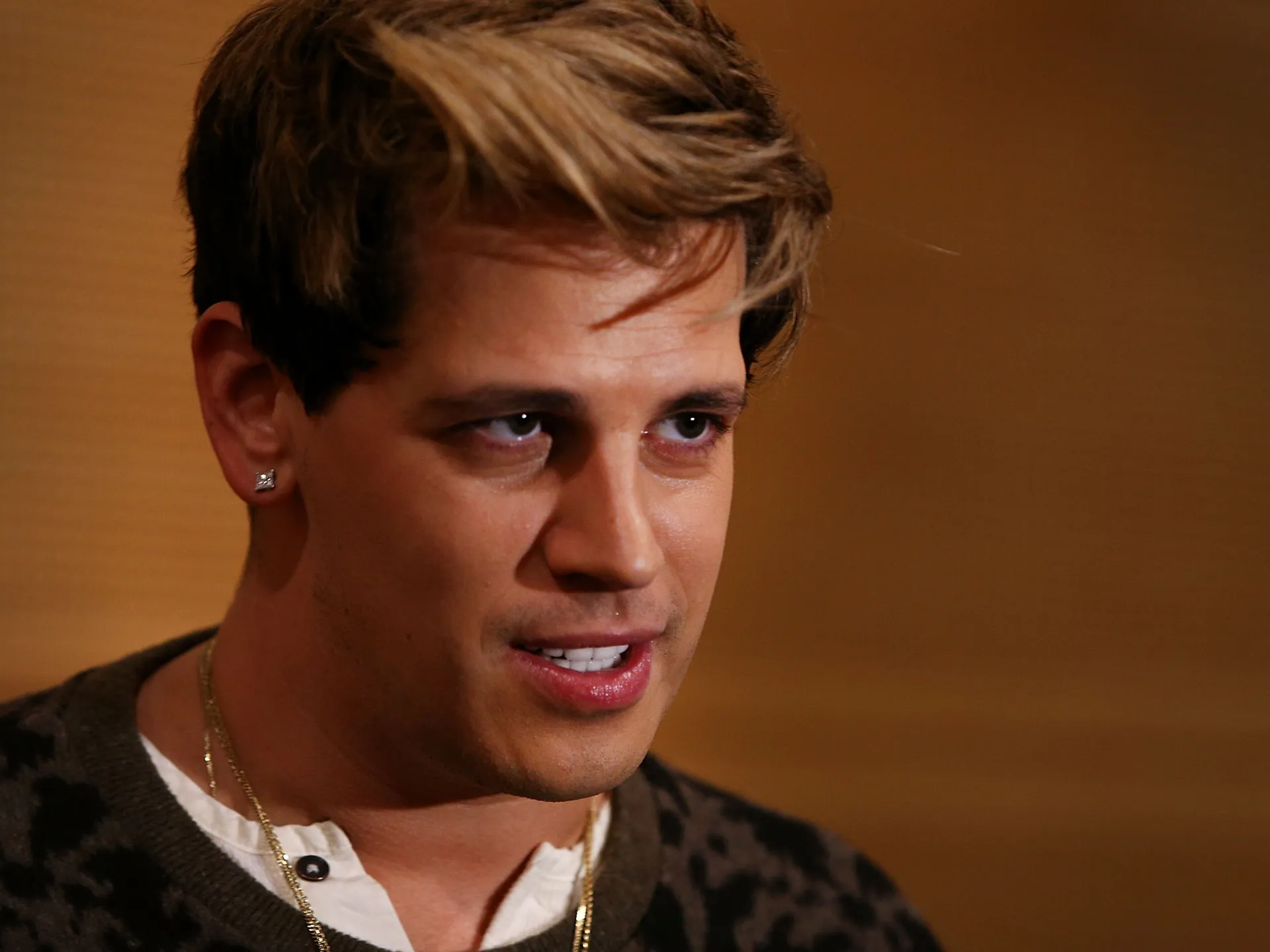 Den høyreekstreme britiske provokatøren Milo Yiannopoulos arrestert av ICE i USA