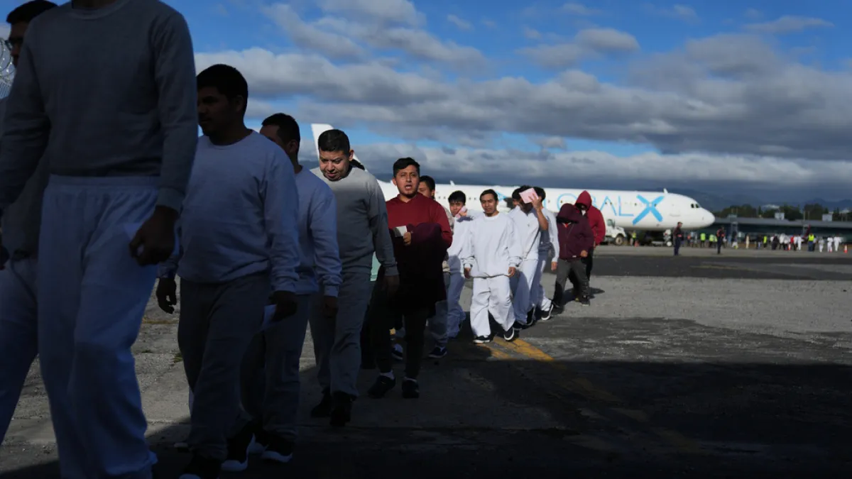 USA deporterer nesten 2300 meksikanere til Guatemala på grunn av Mexicos innvendinger