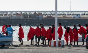 Migrantoverganger til Europa sjøveien faller kraftig midt i økt risiko: IOM