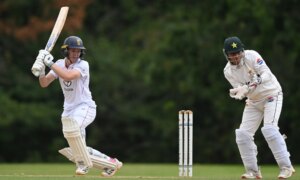Pakistan U19 cricketspillere forvekslet med asylsøkere av demonstranter i Storbritannia