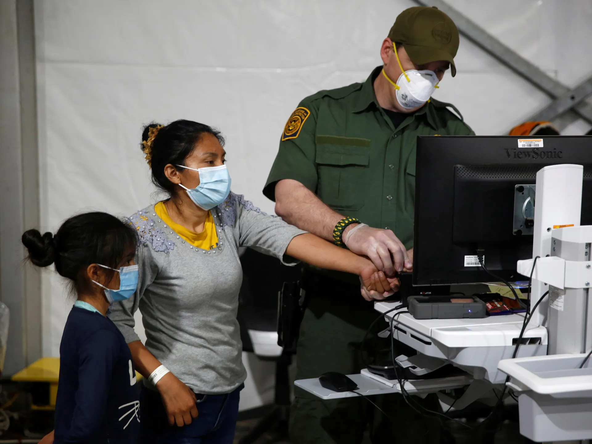 På den amerikanske grensen i Texas vil Trumps utvisningskampanje stimulere til midtveisavstemning